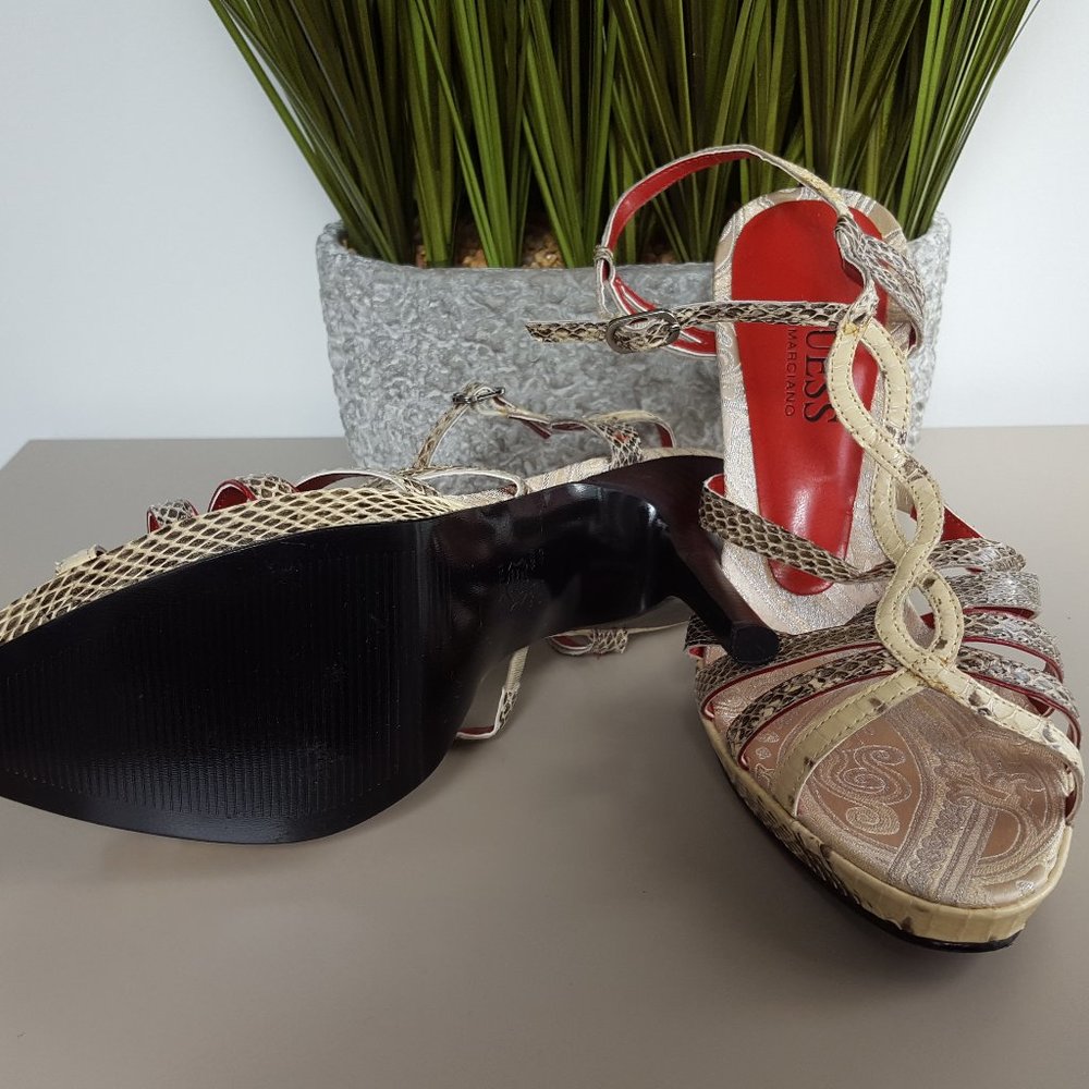 never worn Guess size 10 - 5" heel